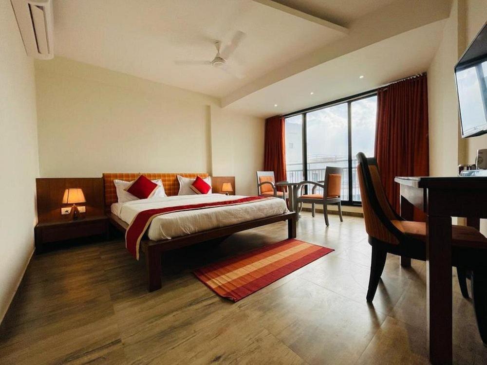 Rupāwati Om Sanctuary Resort By Pinks Hospitality מראה חיצוני תמונה